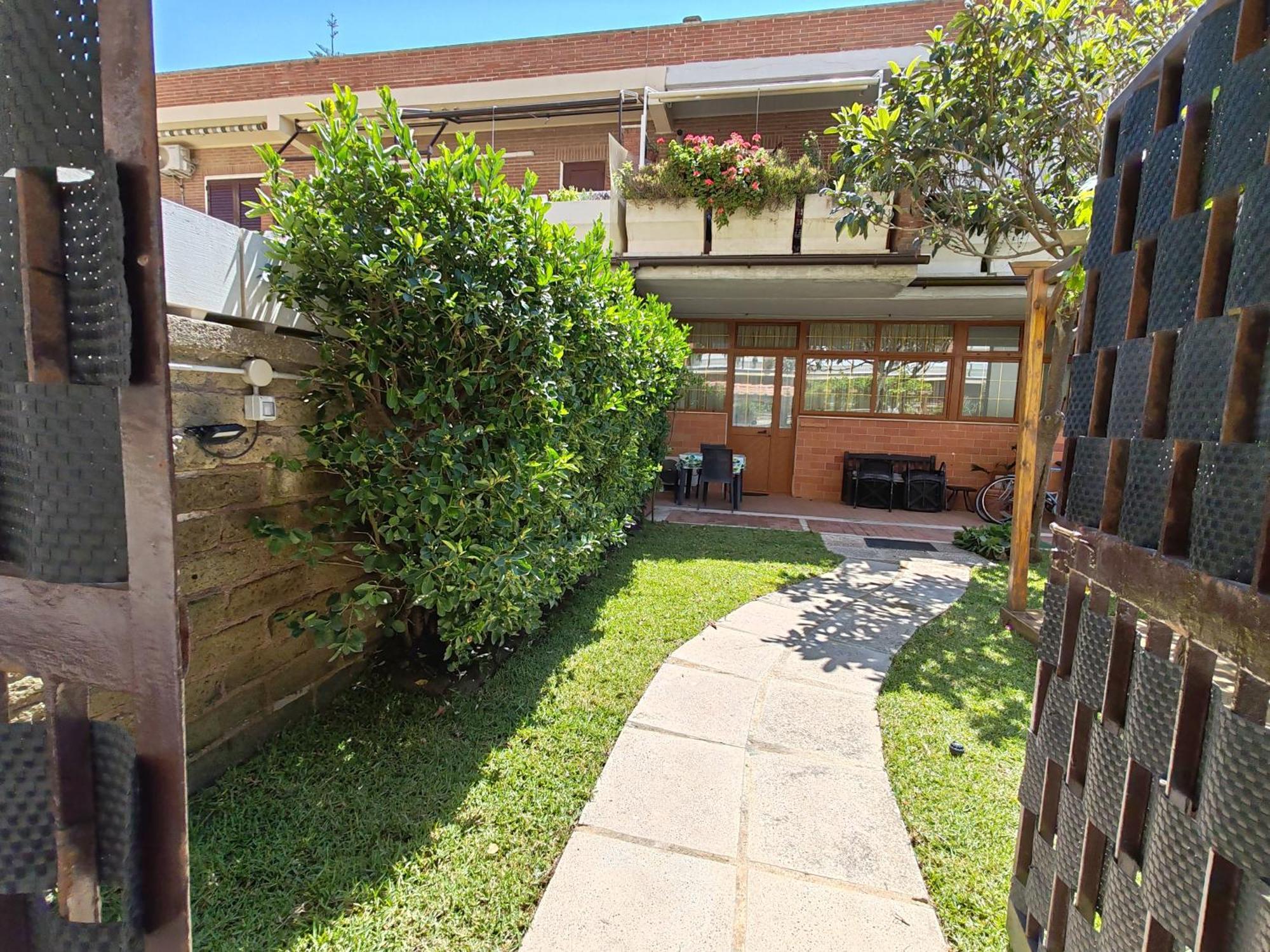 Ostia Home Exterior foto